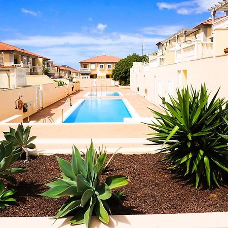 Отель Casa La Sonrisa Shared House Эль-Медано Экстерьер фото