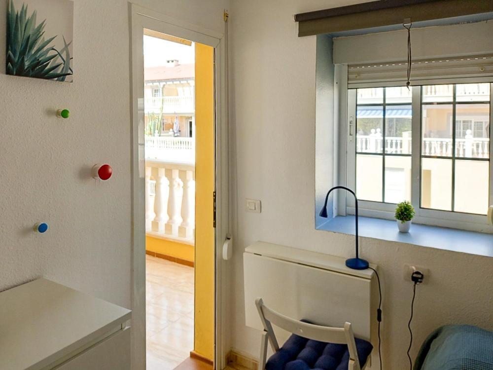 Отель Casa La Sonrisa Shared House Эль-Медано Экстерьер фото